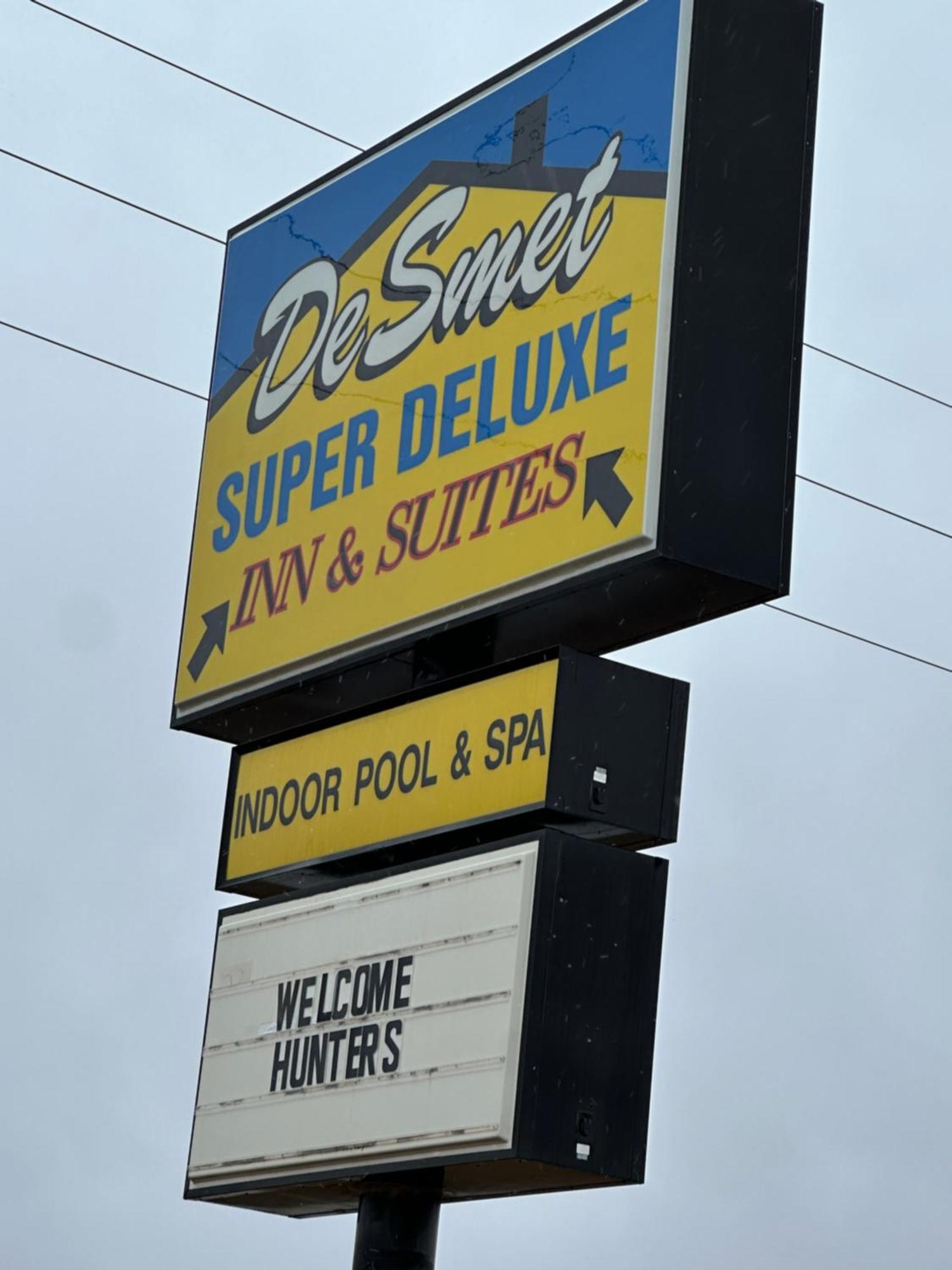 De Smet Super Deluxe Inn & Suites Exterior foto